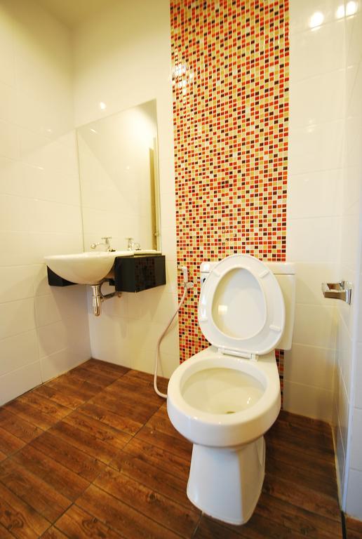 Baan Mina Aparthotel Banguecoque Quarto foto